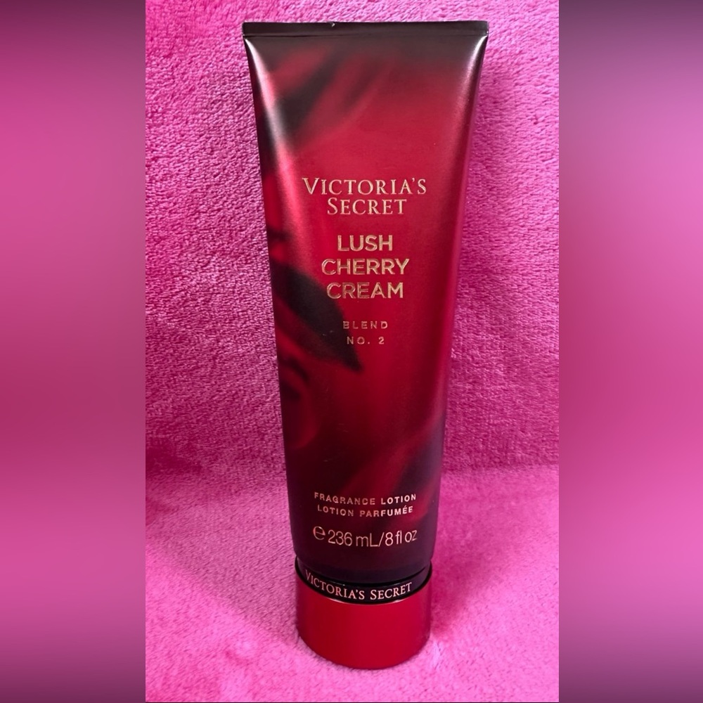 Victoria's Secret Juicy Raspberry Lotion - Red and Gold